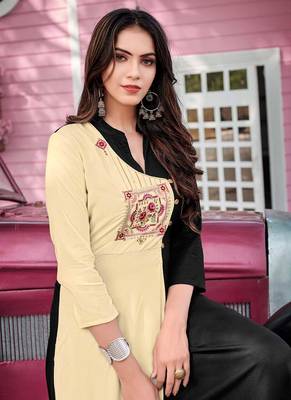 Designer Black Colour Tunic with Smart Thread Work 2