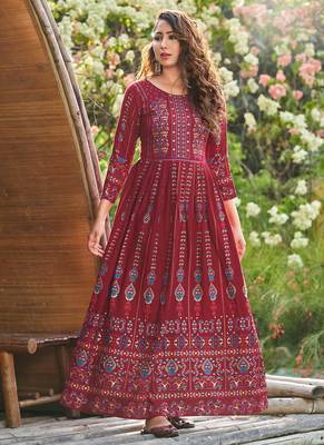 Ethnic Printed Maroon Kurti For Party Looks 1