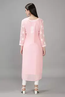 Hand Embroidered Lucknowi Chikankari Light Pink Georgette Kurta with Slip