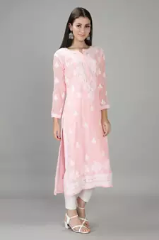 Hand Embroidered Lucknowi Chikankari Light Pink Georgette Kurta with Slip