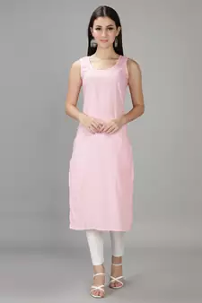 Hand Embroidered Lucknowi Chikankari Light Pink Georgette Kurta with Slip