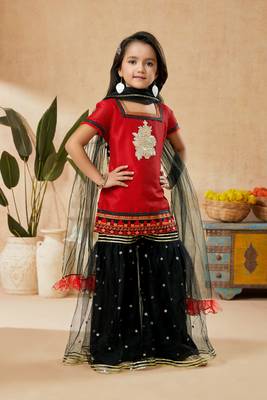 Red embroidered art silk kids salwar suits 3