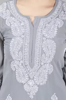 HAND EMBROIDERED LUCKNOWI CHIKANKARI GREY GEORGETTE KURTA WITH SLIP