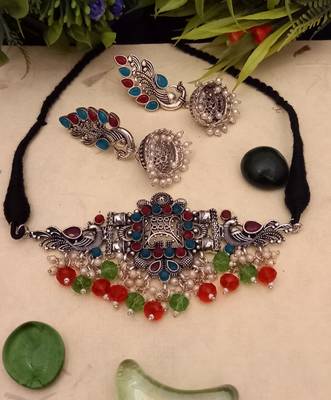 Black necklaces 2