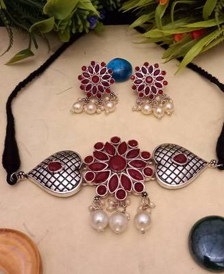 Black necklaces 2