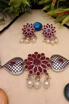 Black necklaces
