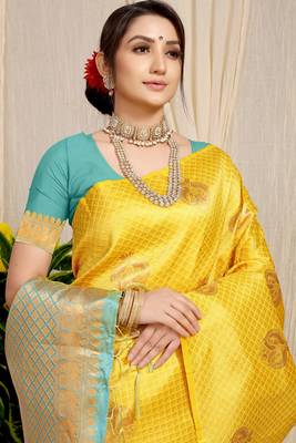Yellow Woven Silk Blend Saree With Blouse 5