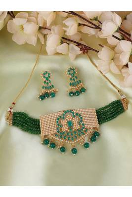 Pearl and Emerald Green Stone Choker Necklace 1