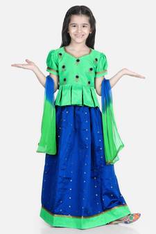 BownBee  Embroidered South Indian Pavda Pattu Lehenga- Green