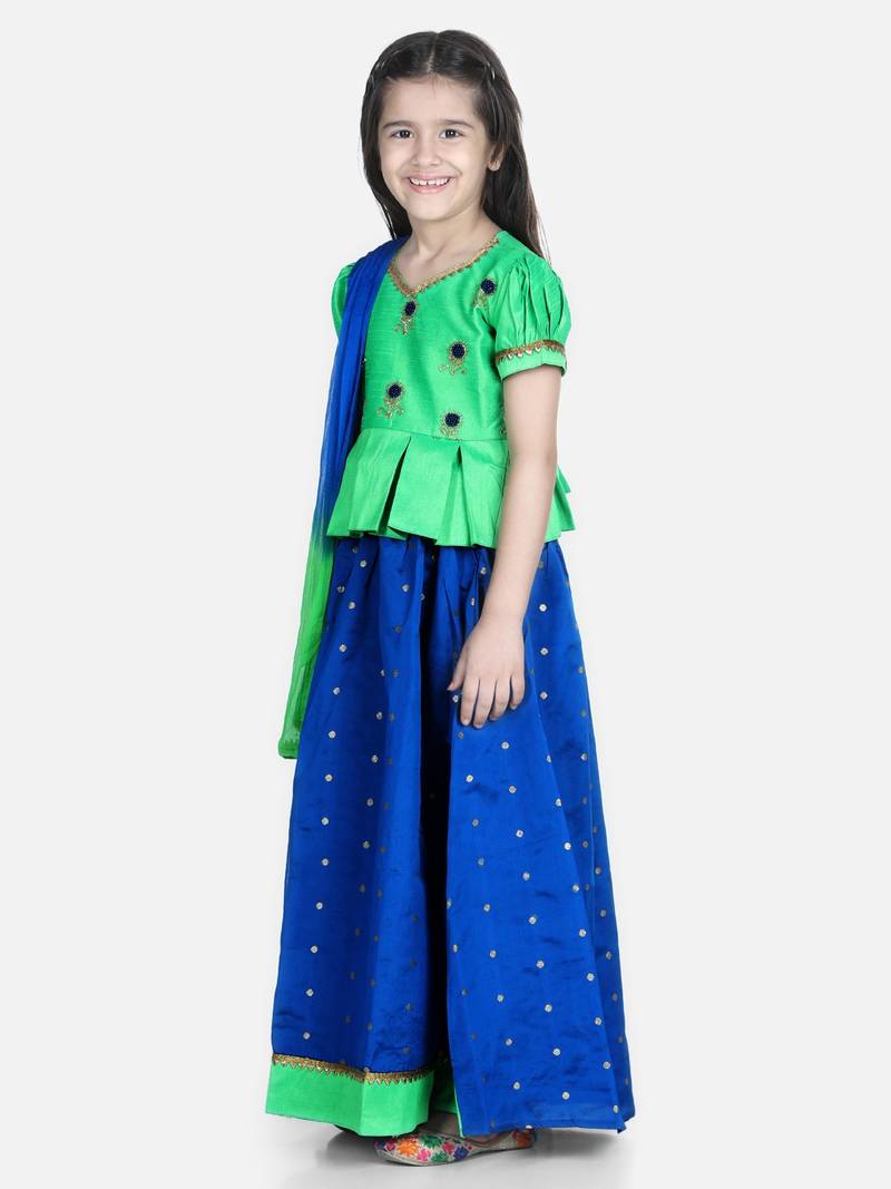 BownBee  Embroidered South Indian Pavda Pattu Lehenga- Green