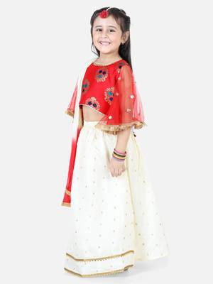 BownBee  Jacquard Flared Sleeve Top withSilk Blend Lehenga- Red 3