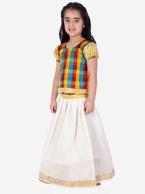 BownBee GirlsHalf Sleeve South Indian Pavda Pattu Lehenga- Multi 1