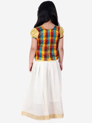 BownBee GirlsHalf Sleeve South Indian Pavda Pattu Lehenga- Multi 3