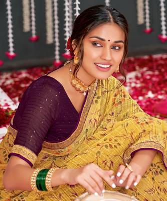 Light Mustard Crushed Brasso Saree With Foil Print And Zari Border 4