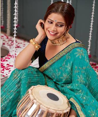 Teal Blue Crushed Brasso Saree With Foil Print And Zari Border 4
