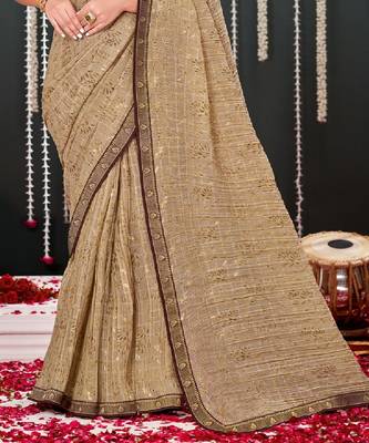 Beige Crushed Brasso Saree With Foil Print And Zari Border 3