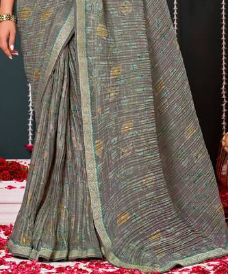 Grey Crushed Brasso Saree With Foil Print And Zari Border 3