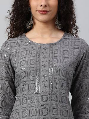Kipek Womens Rayon Embroidery Straight Kurta 3