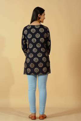 Kipek Womens Rayon Printed straight Tunic (Black) 2