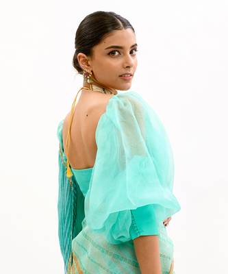 Sea Green Hand Embroidered Lahariya Saree Set 7