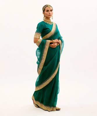 Emerald Green Hand Embroidered Gota Patti Bridal Saree Set 2