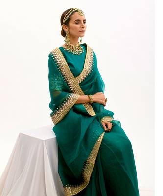 Emerald Green Hand Embroidered Gota Patti Bridal Saree Set 7