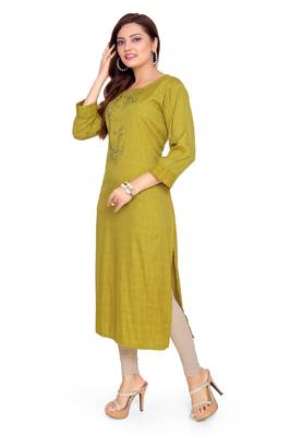 Samruddhi Women Green printed rayon ethnic-kurtis 3