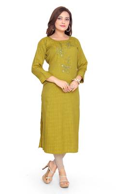 Samruddhi Women Green printed rayon ethnic-kurtis 4