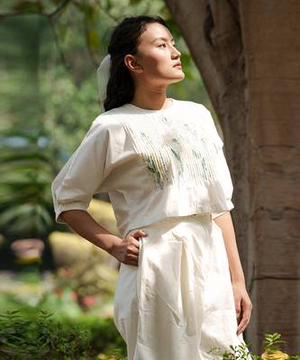 Ivory Jane Pin-tuck top 1