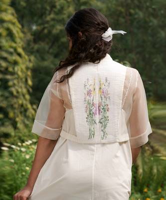 Ivory Eliza Crop Jacket  2