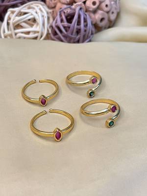 Gold toe rings 3