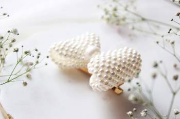 CHOKO Off White Bow Detailing Hairclip - Handmade 1