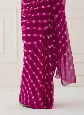 Magneta Pink Hand Dyed Mothda Chiffon Saree with Blouse 3