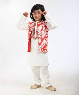 3 Pcs Linen  Kurta Set  With Floral Pure Cotton Full Sleeves Jackat And Pyjama 6