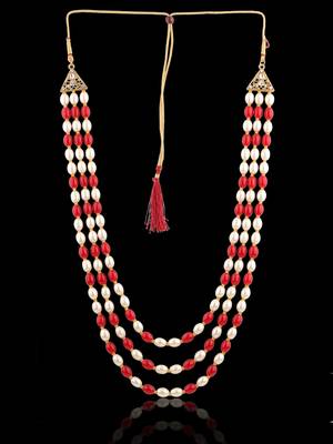 Red necklaces 3