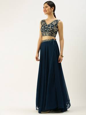 Navy Blue Traditional Lehenga Choli Set for Bridesmaid 3