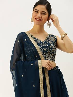 Navy Blue Traditional Lehenga Choli Set for Bridesmaid 4