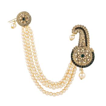Green brooch 2