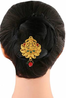 Gold brooch 1
