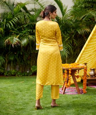 Yellow Bandhani Crochet Lace Kurta 2