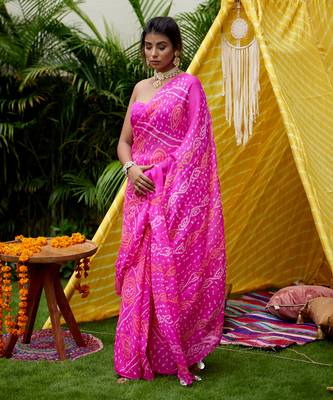 Fuschia Bandhani Saree 4