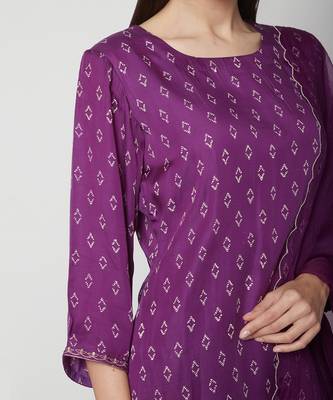  Purple Knee-length straight fit kurta with palazzo and organza dupatta 8