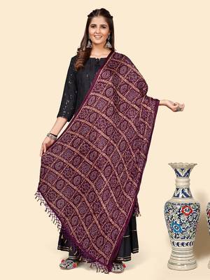 Vbuyz Women'S Art Silk Purple Bandhani Print Dupatta 1