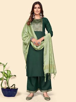 Vbuyz Women'S Printed Straight Cotton Blend Green Stitched Kurta Palazzo With Dupatta 2