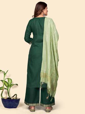 Vbuyz Women'S Printed Straight Cotton Blend Green Stitched Kurta Palazzo With Dupatta 4