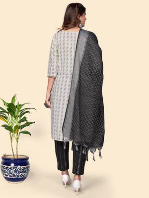 Vbuyz Women'S Printed Straight Cotton Blend White Stitched Kurta Pant With Dupatta 4