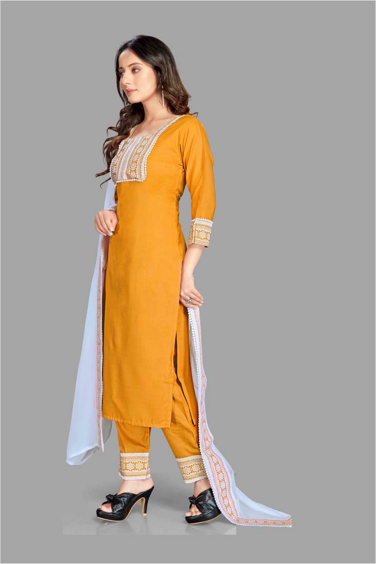 Style Samsara Cotton Blend Printed Kurta, Pant and Dupatta Set