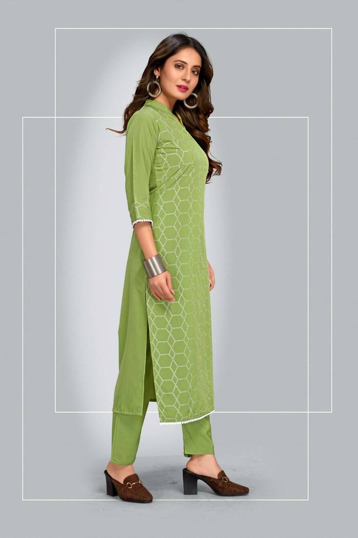 Style Samsara Golden Foil Printed softlina kurti pant set