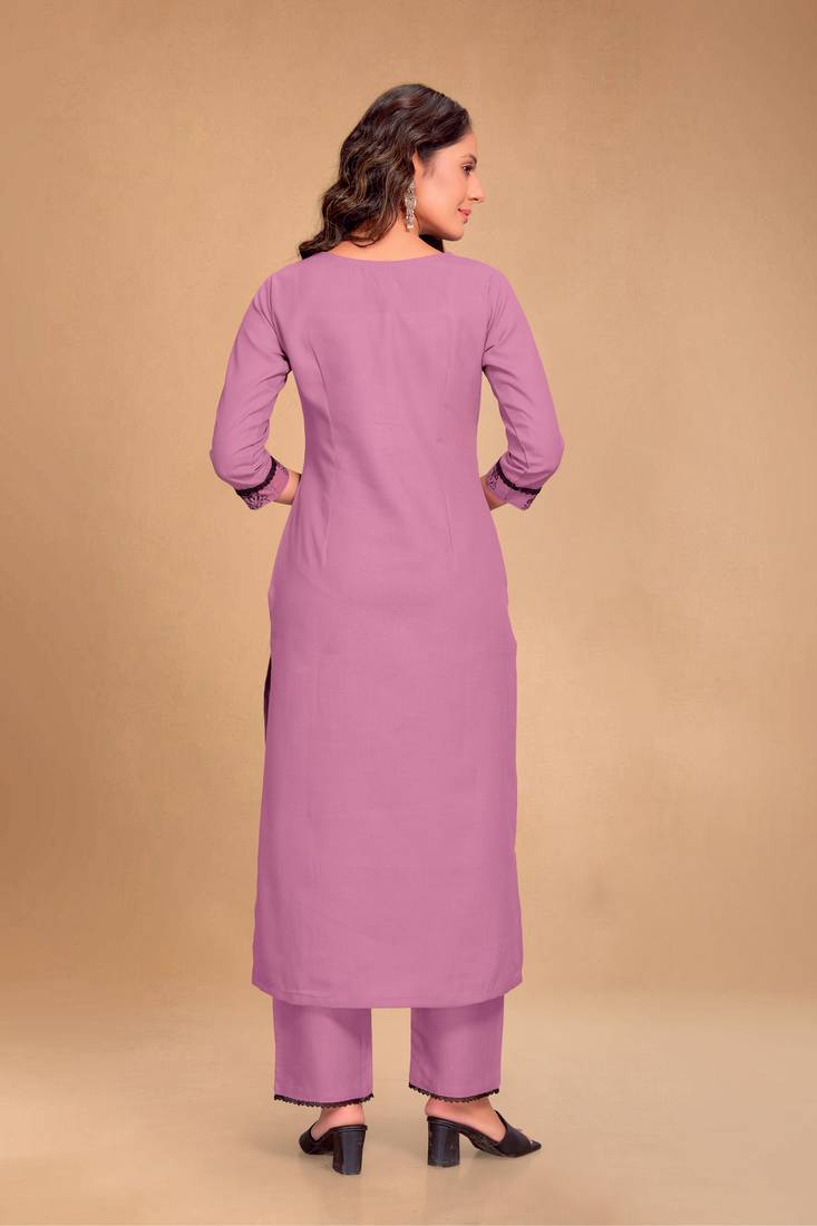 Style Samsara Foil Printed cotton blend kurti with pant