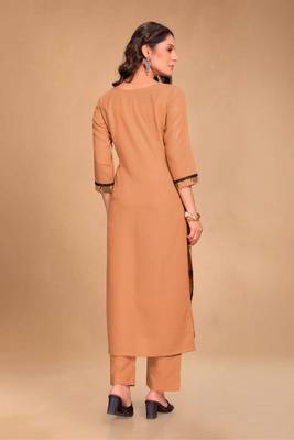 Style Samsara Foil Printed cotton blend kurti with pant 5